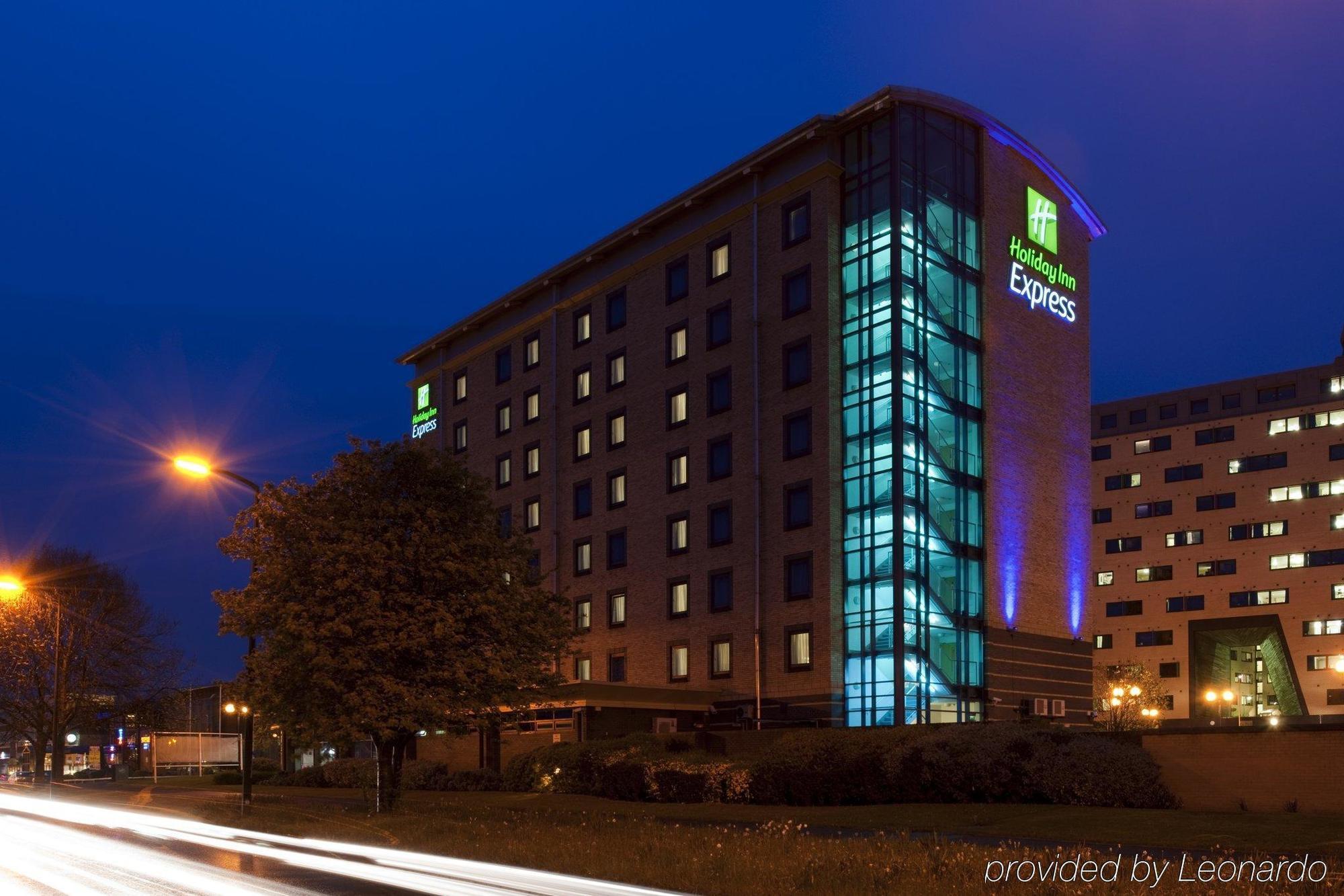 Holiday Inn Express Leeds City Centre By Ihg Eksteriør billede